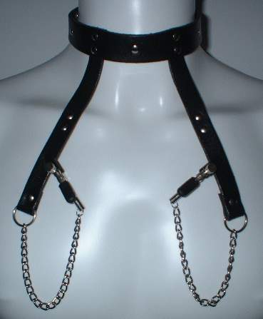 Collier avec pences  seins